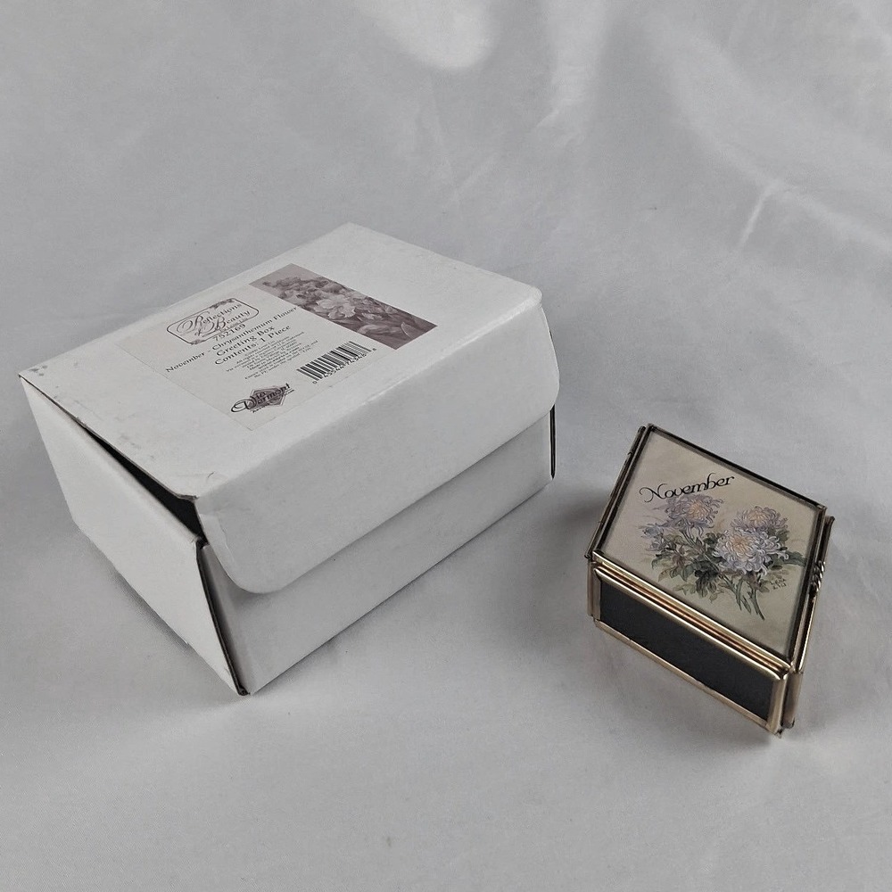 Via‎ Vermont Lena Liu November Chrysanthemum Glass Trinket Box Diamond Shaped